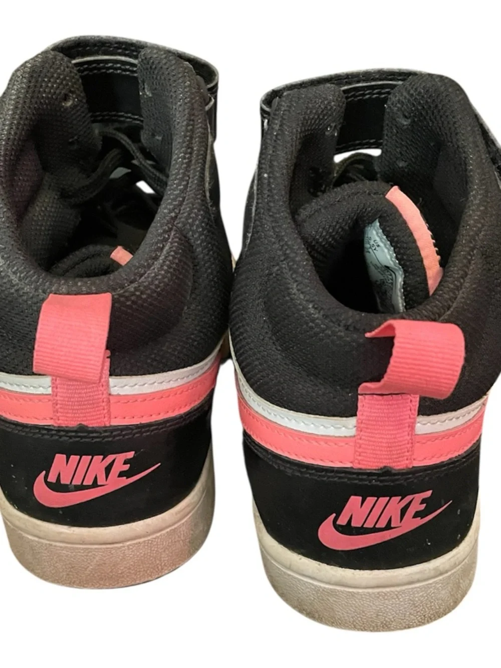 Nike Kids High-Top Sneakers in Black, White & Pink - Picture 2 of 3